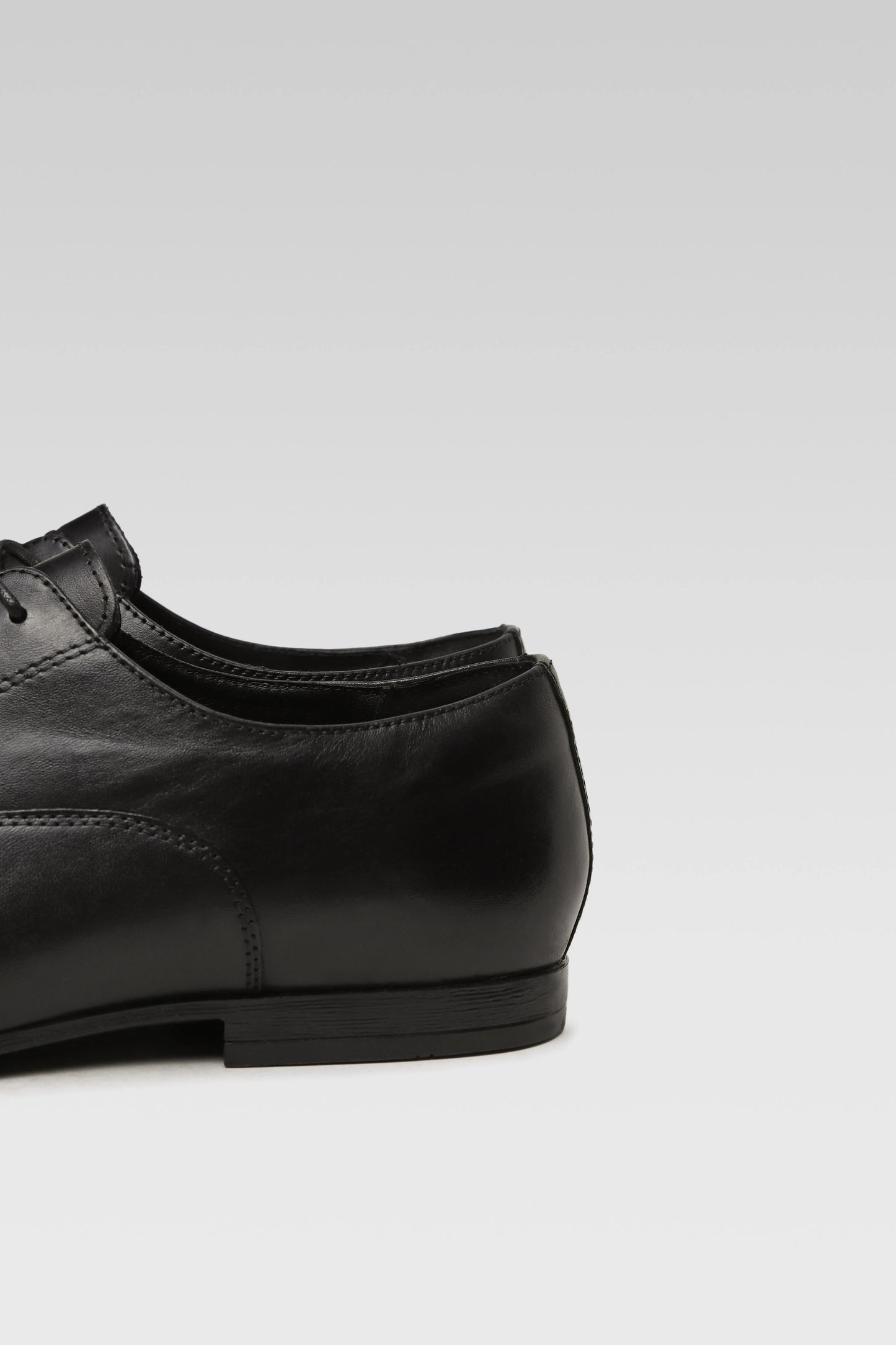 Pantofi eleganți din piele Lasocki Dancer 15 cu Memory Foam pentru bărbați
