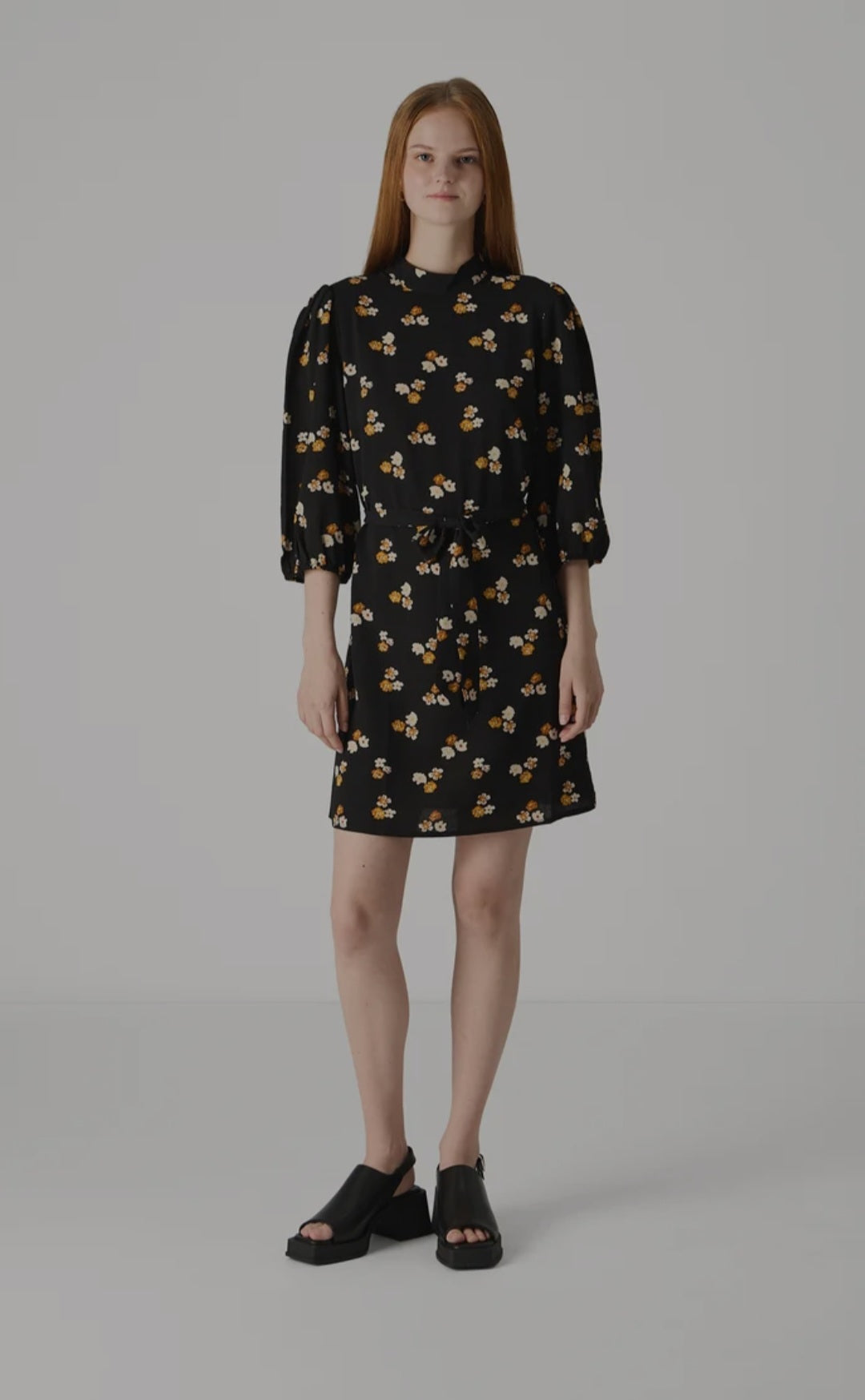 Rochie cu mâneci 3/4 ONLY pentru femei