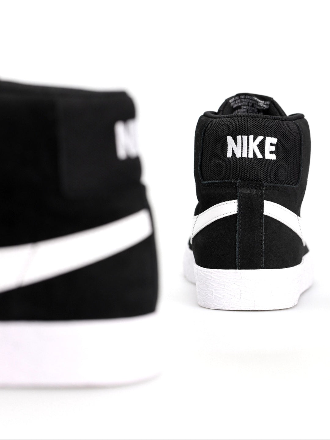 Nike SB Blazer Mid – Sneakers Unisex din Piele Întoarsă Negru/Alb