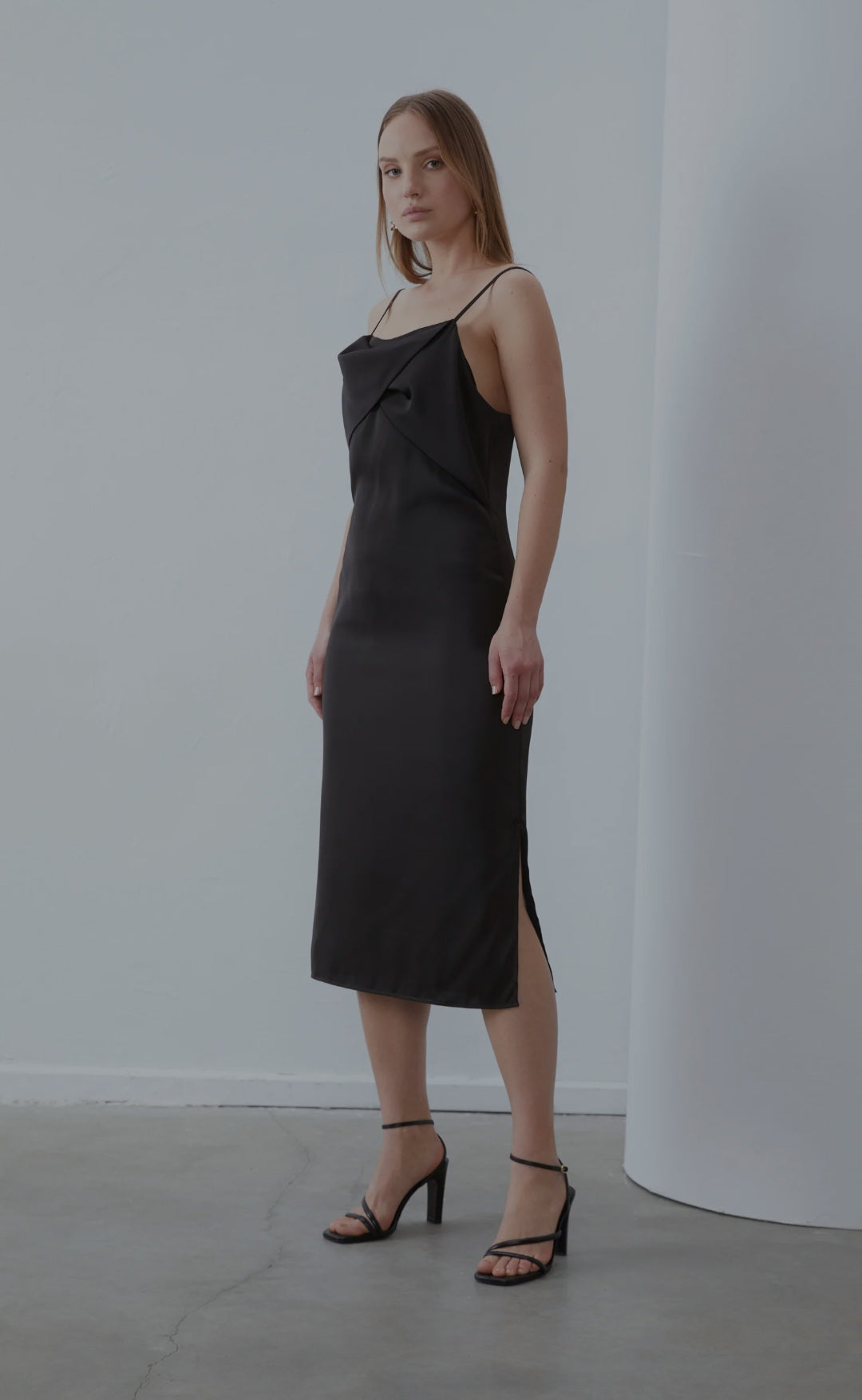 Rochie din satin cu bretele Anna Field pentru femei