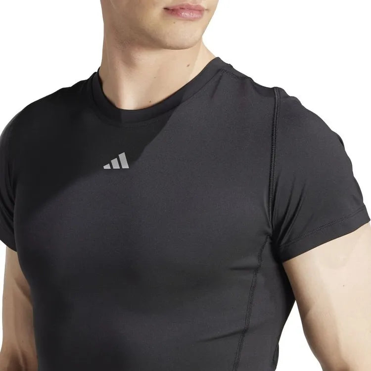 Tricou Compresie Adidas Techfit Bărbați Negru