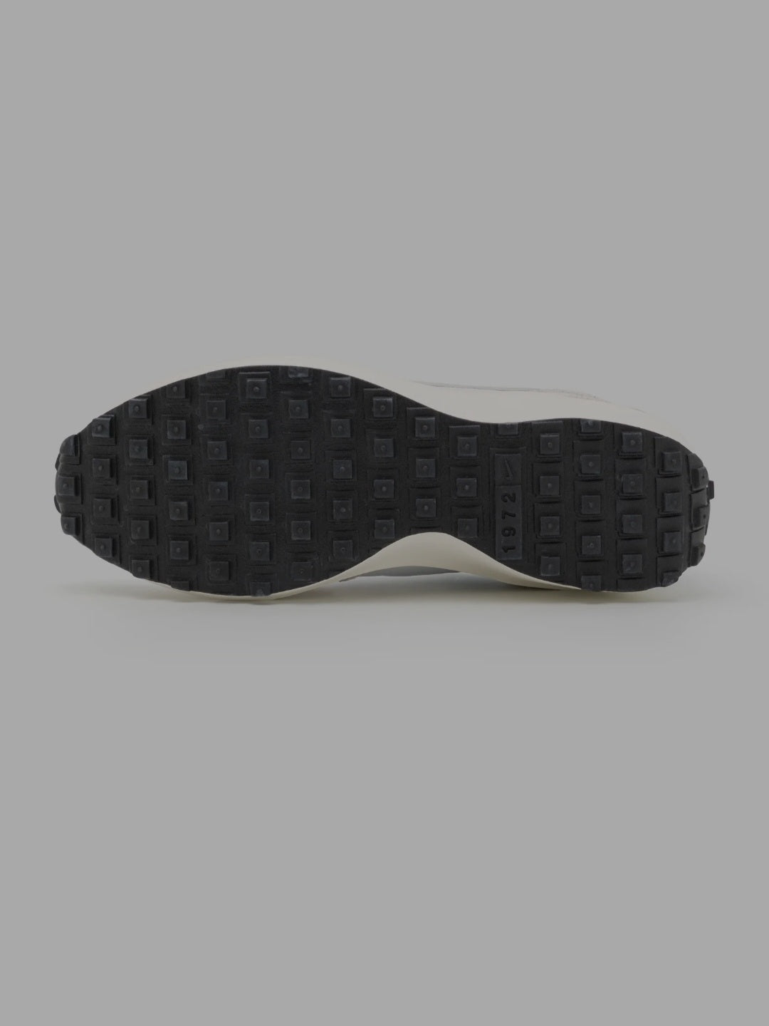 Pantofi Sport Nike LD-1000 Unisex – Crem/Gri Deschis, Piele Naturală Întoarsă